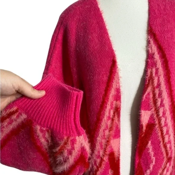 Jodifl Red and Pink Fuzzy Southwest Bohemian Open Front Cardigan NWT - Picture 4 of 16